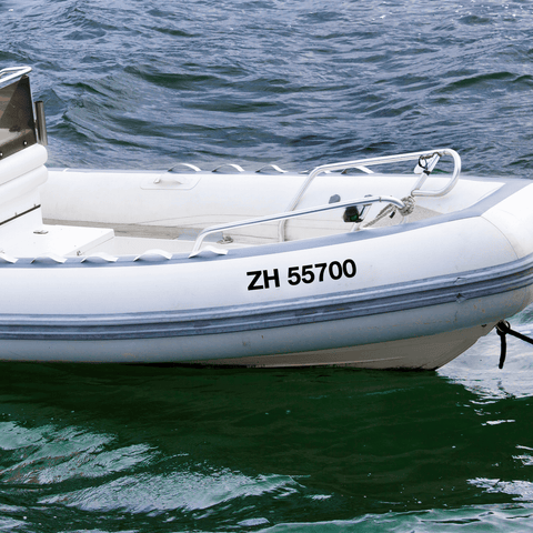 Schlauchboot beschriften