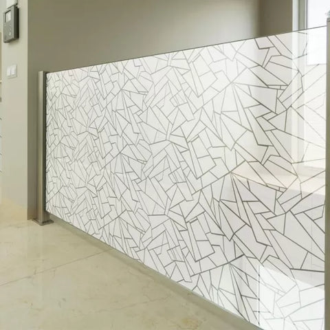 Milchglasfolie mit polygonalen Mustern